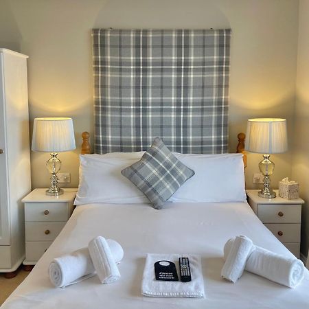 The Seacliffe - Whitby Hotel Buitenkant foto