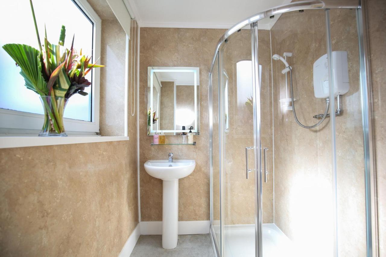 The Seacliffe - Whitby Hotel Buitenkant foto