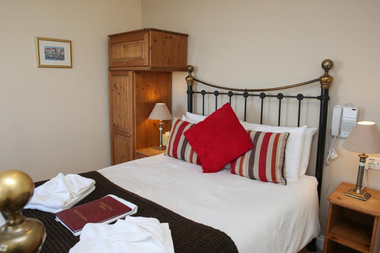 The Seacliffe - Whitby Hotel Buitenkant foto