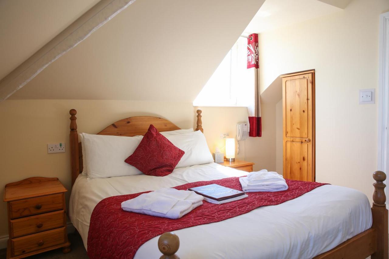 The Seacliffe - Whitby Hotel Buitenkant foto